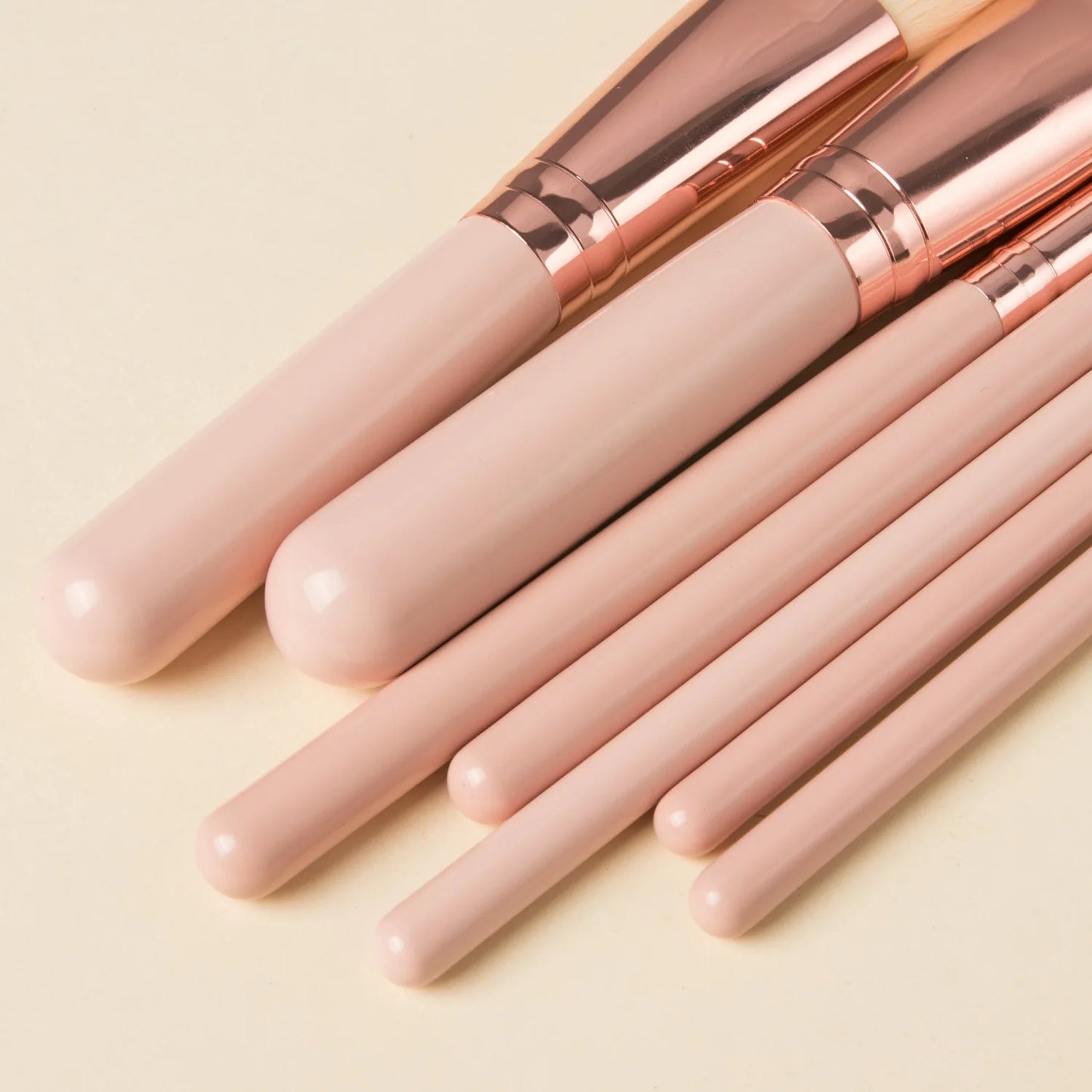 High-End Professional Makeup Brushes Set with Bucket